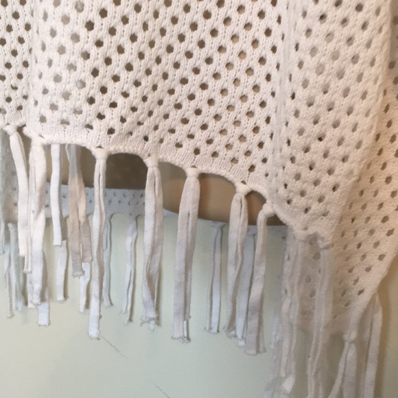 Michael Stars cold shoulder sweater w/Fringe - Picture 4 of 7